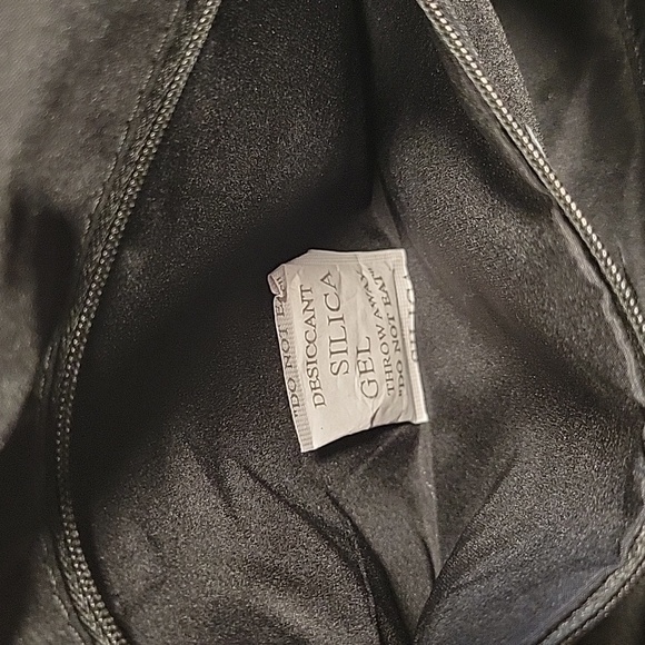 Trina Turk Black Multi-Color Floral Crossbody Purse - Picture 8 of 15